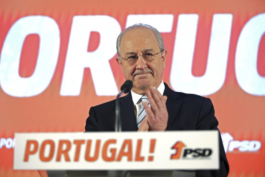 Inchiesta Portogallo, Cnn: “Caso di omonimia nelle intercettazioni, scambiato nome era premier dimissionario Antonio Costa con ministro” Inchiesta Portogallo, Cnn: “Caso di omonimia nelle intercettazioni, scambiato nome era premier dimissionario Antonio Costa con ministro”