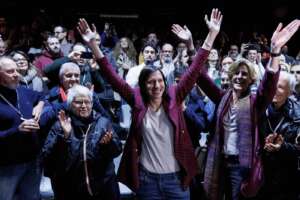 Elly Schlein è la nuova segretaria del Pd: “Sarà il partito dei diritti e un problema per Meloni”