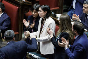 Cosa ha detto Elly Schlein alla Camera: dai diritti sociali a quelli civili le parole della segretaria del PD