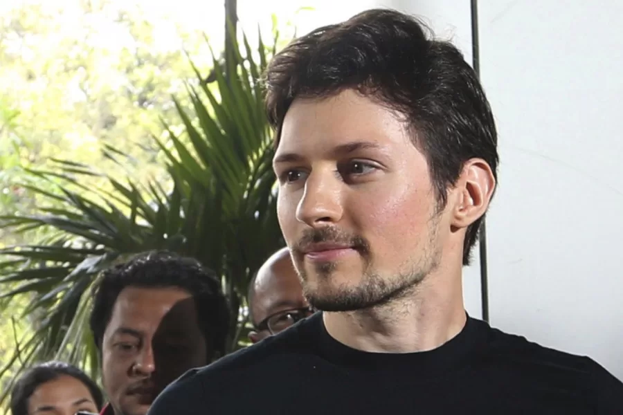 Pavel Durov, dalla cena con Macron all’arresto: Telegram e il ruolo del fratello Nikolay, protetto in Russia da Putin Pavel Durov, dalla cena con Macron all’arresto: Telegram e il ruolo del fratello Nikolay, protetto in Russia da Putin