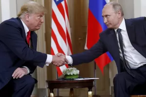 Guerra in Ucraina, la doppia strategia di Trump con Putin: “Farò alla Russia un grandissimo favore”