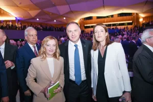 GIORGIA MELONI POLITICO, EMANUELE ORSINI PRESIDENTE CONFINDUSTRIA, ROBERTA METSOLA PARLAMENTO EUROPA