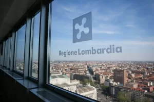 Lombardia, svolta green: limiti record per le biomasse e 33,8 milioni per riqualificare gli edifici pubblici